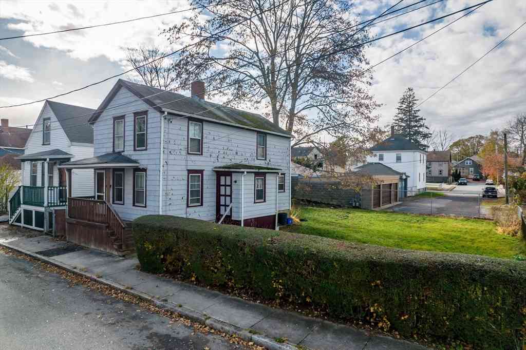 Homes For Sale - 19 Jenney St<br/> New Bedford, MA 02740