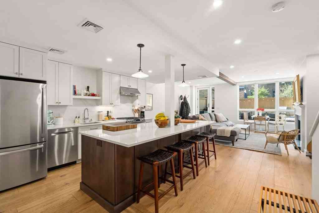 Condo For Sale - 236 W Newton St #1<br/> Boston, MA 02116