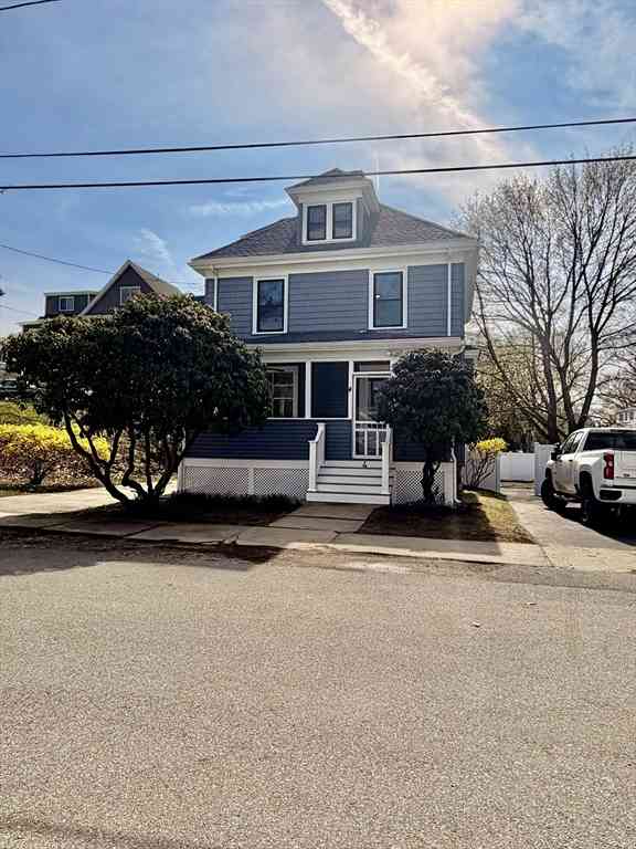 Homes For Sale - 4 Granite Rd<br/> Saugus, MA 01906