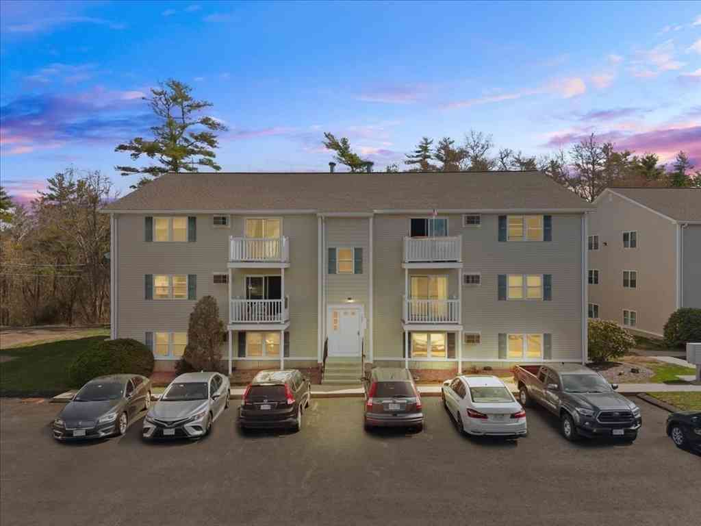 Condo For Sale - 1607 Braley Road #70<br/> New Bedford, MA 02745
