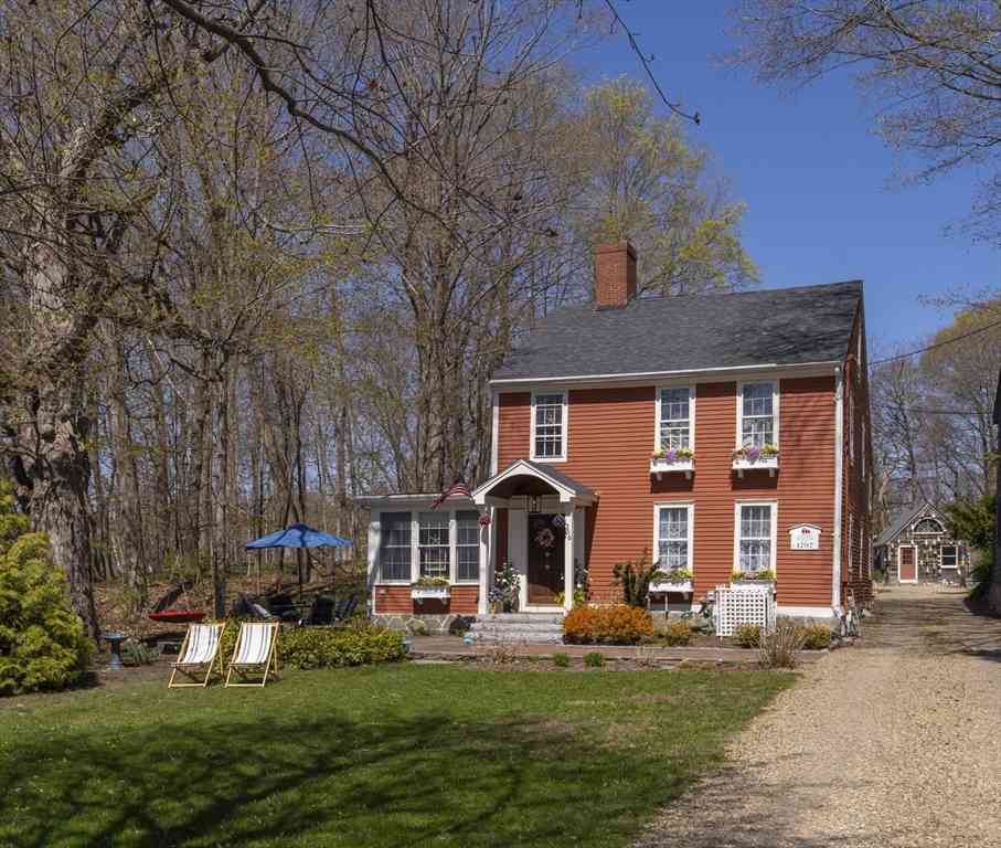 Homes For Sale - 356 Main St<br/> Essex County, Amesbury, MA 01913