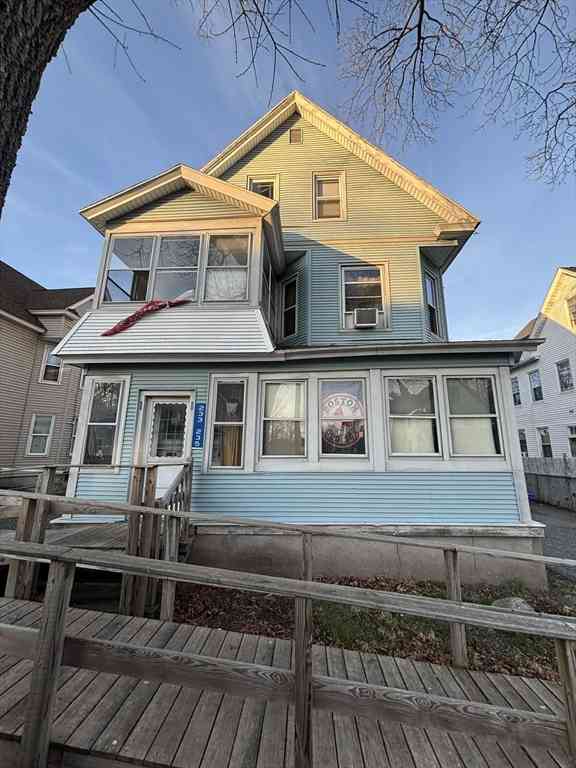 Multifamily For Sale - 233-235 White St<br/> Springfield, MA 01108