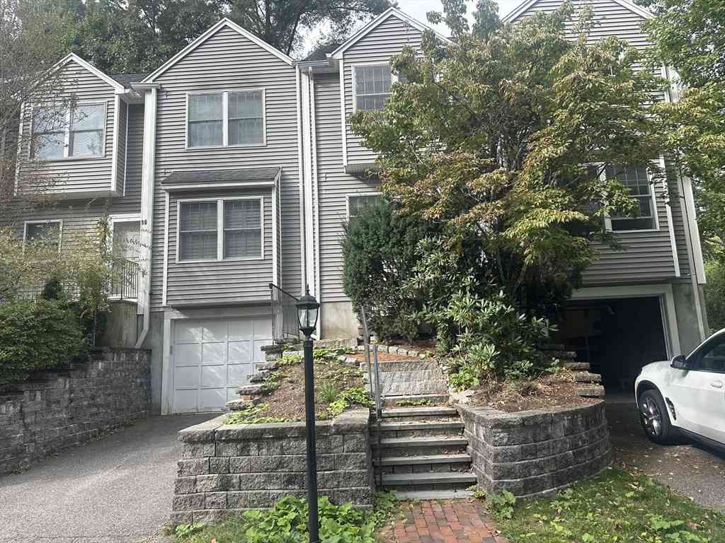 Homes For Rent - 18 Edgemoor Cir #18<br/> Wellesley, MA 02482