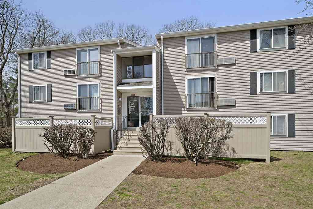 Condo For Sale - 15 Village Rock Ln #2<br/> Natick, MA 01760