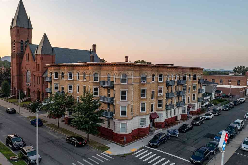 Apartment For Rent - 173 Elm Street #1LC<br/> Holyoke, MA 01040