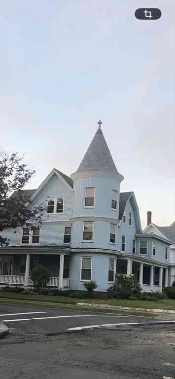 Apartment For Rent - 64 Atlantic St #1<br/> Lynn, MA 01902