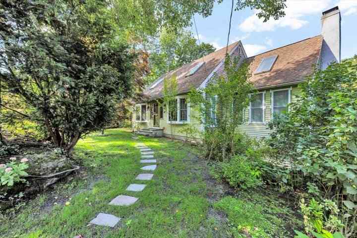 Homes For Sale - 47 Galleon Dr<br/> Barnstable County, Falmouth, MA 02536