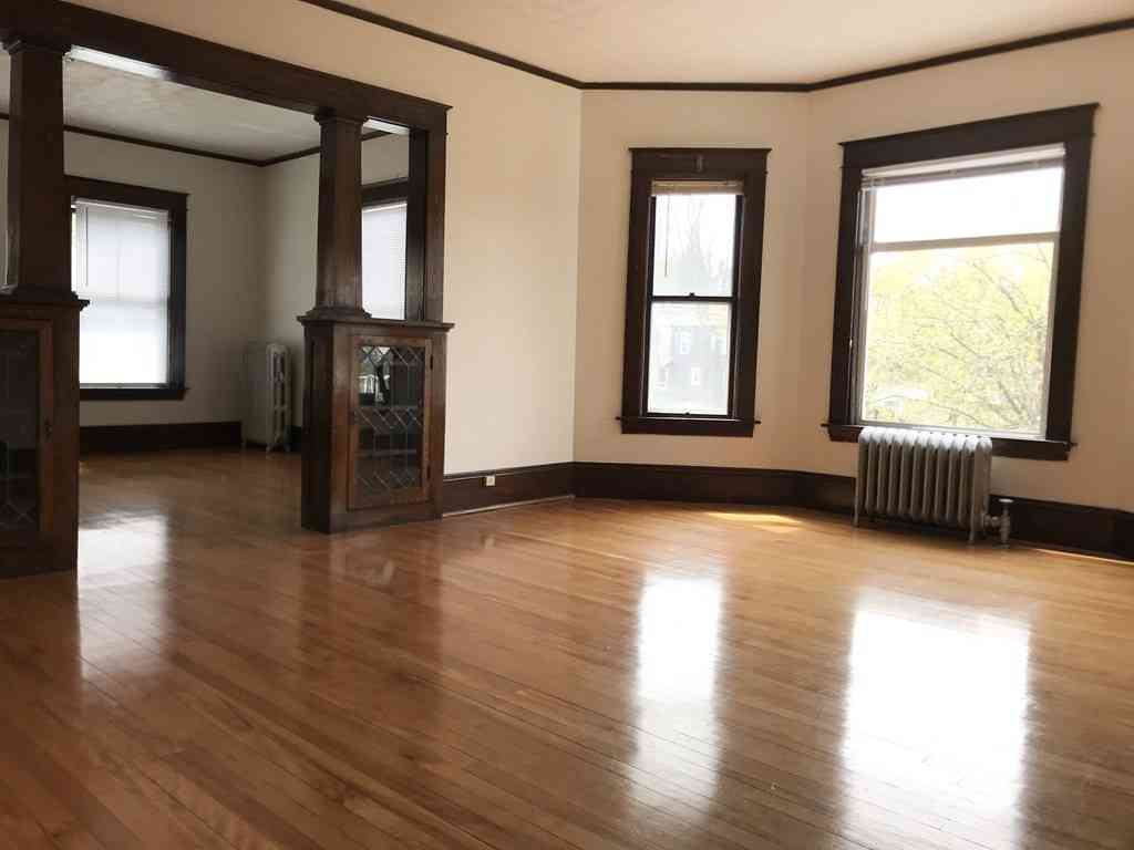 Apartment For Rent - 330 Main Street #2<br/> Clinton, MA 01510