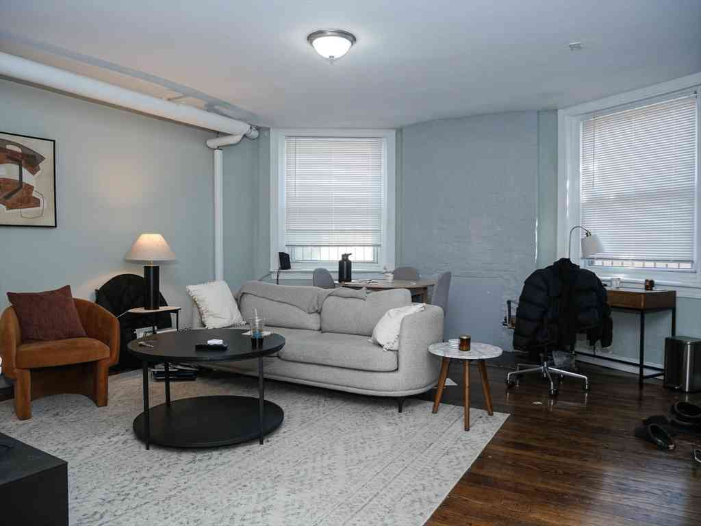 Apartment For Rent - 45 Carlton #9<br/> Brookline, MA 02446