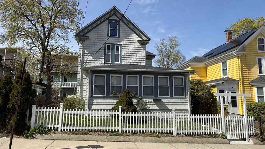 Homes For Sale - 38 Bailey St<br/> Boston, MA 02124