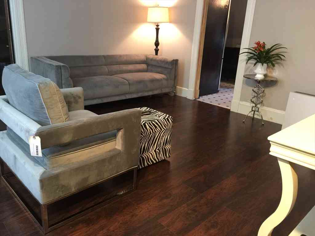 Apartment For Rent - 52 Warner<br/> Springfield, MA 01108