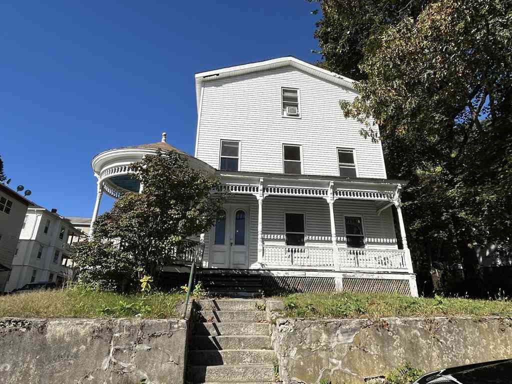 Multifamily For Sale - 23 Lakewood St<br/> Worcester, MA 01603