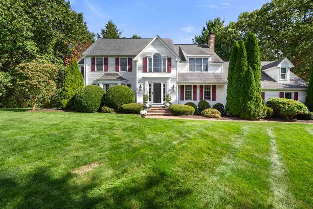 Homes For Sale - 7 Huckleberry Road<br/> Middlesex County, Hopkinton, MA 01748