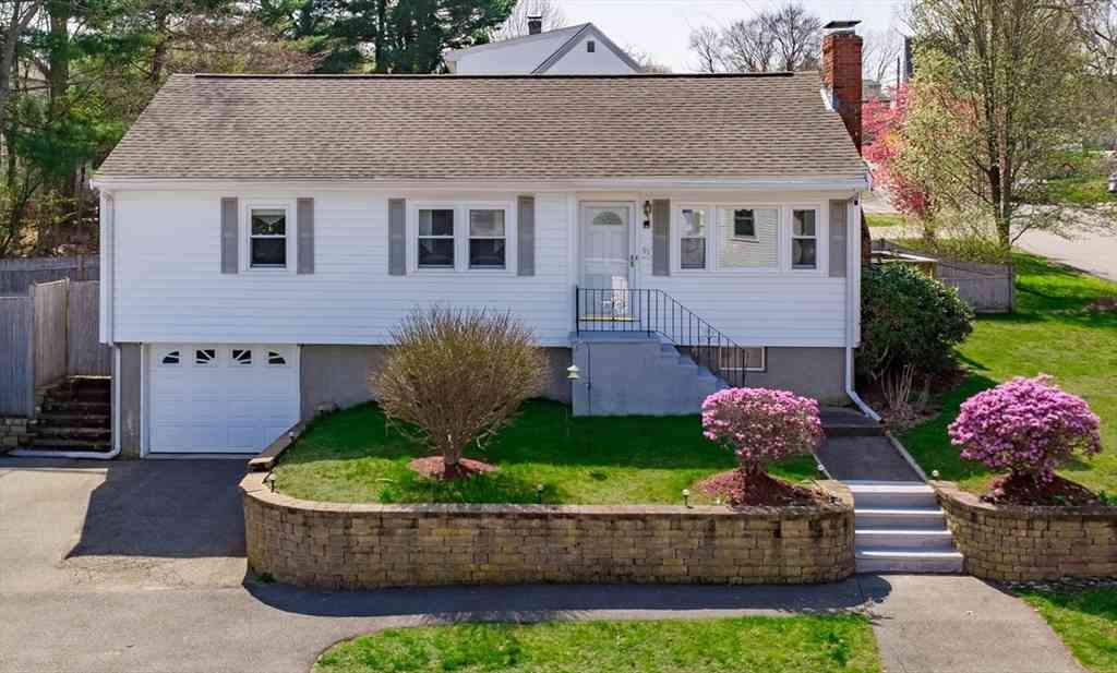 Homes For Sale - 91 Ashcroft St<br/> Dedham, MA 02026