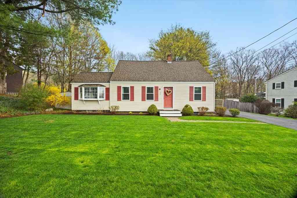 Homes For Sale - 504 Pine St<br/> Weymouth, MA 02190