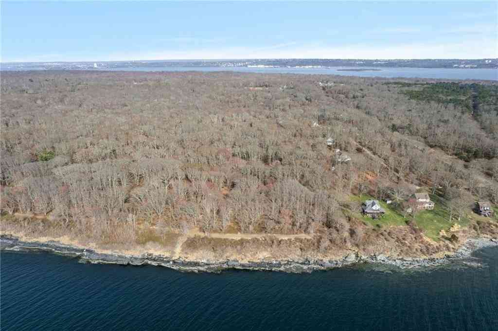 Vacant Land For Sale - Stevens Landing<br/> Portsmouth, RI 02872