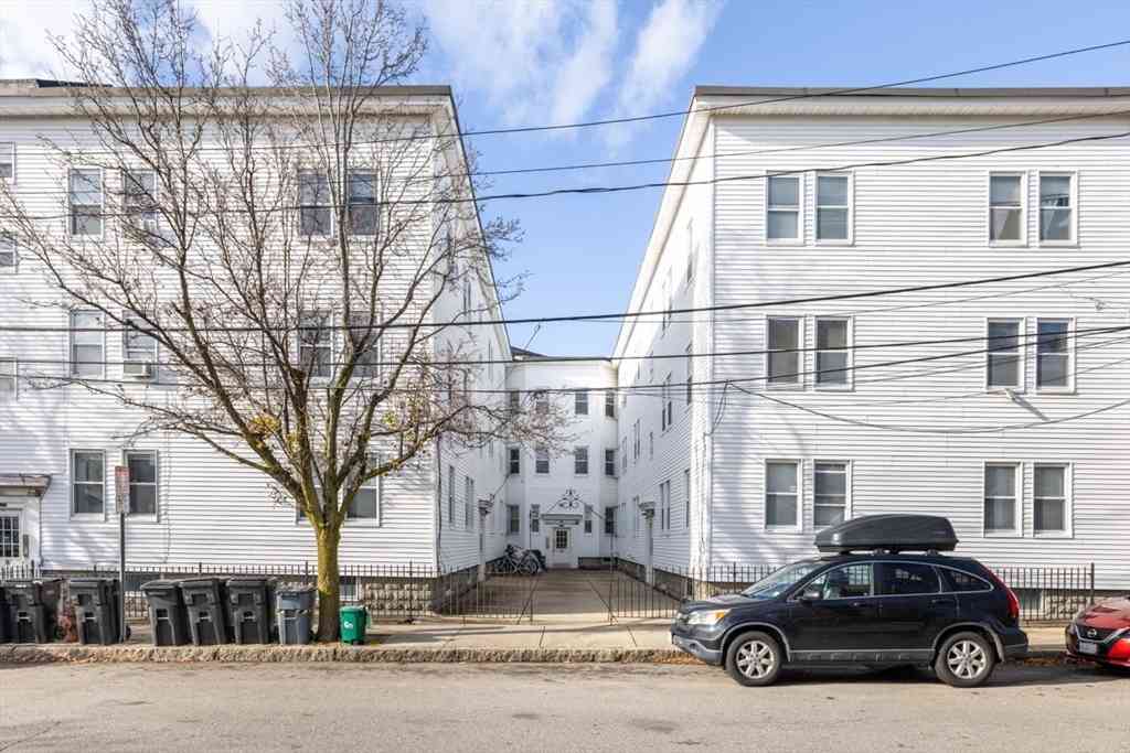 Homes For Rent - 8 Craigie St<br/> Somerville, MA 02143