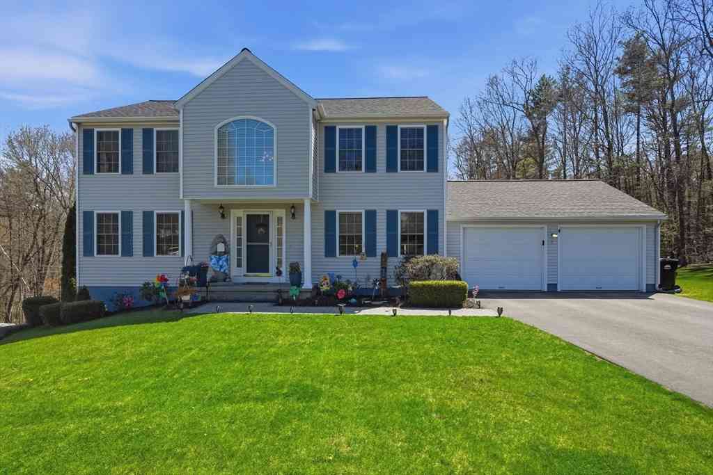 Homes For Sale - 7 Nelson Rd<br/> Charlton, MA 01507