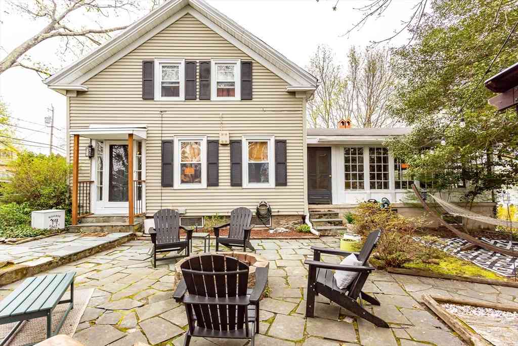 Homes For Sale - 526 Pleasant St<br/> Somerset, MA 02726