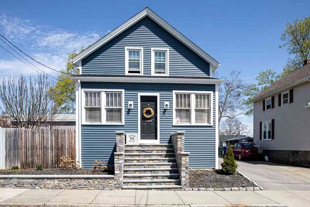 Homes For Sale - 318 Cypress St<br/> Fall River, MA 02720