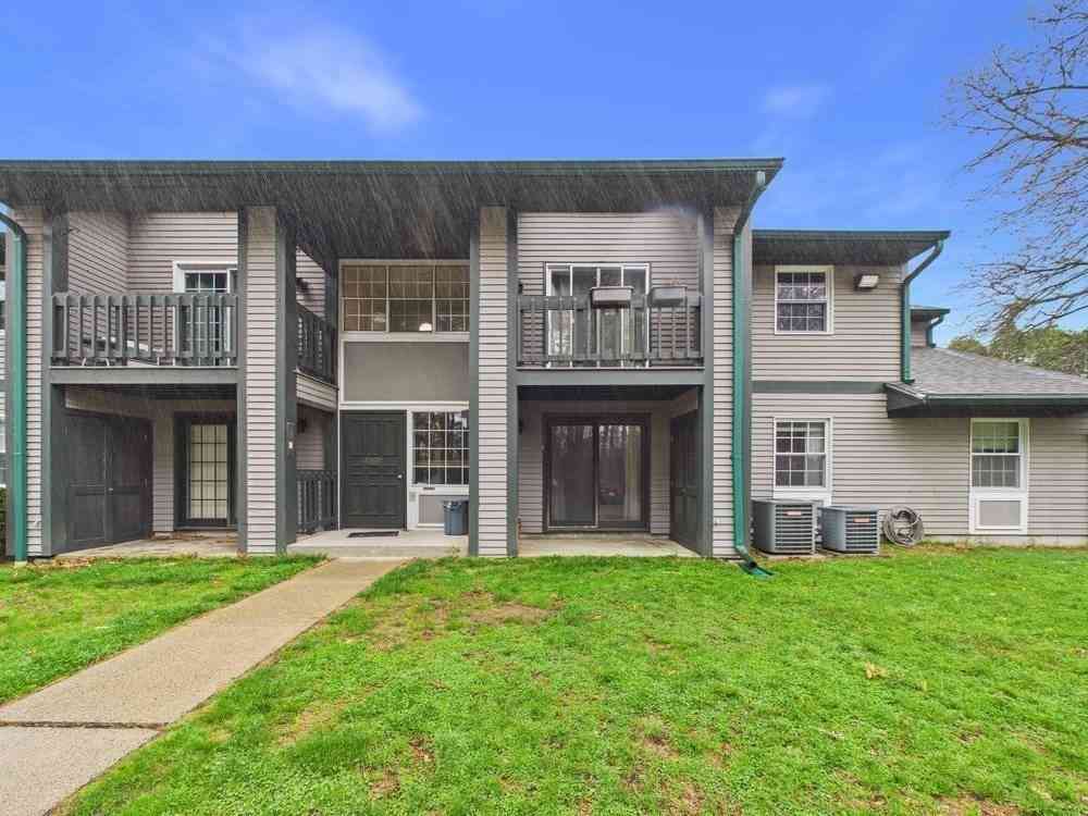 Condo For Sale - 1940 Phillips Rd #17<br/> New Bedford, MA 02745