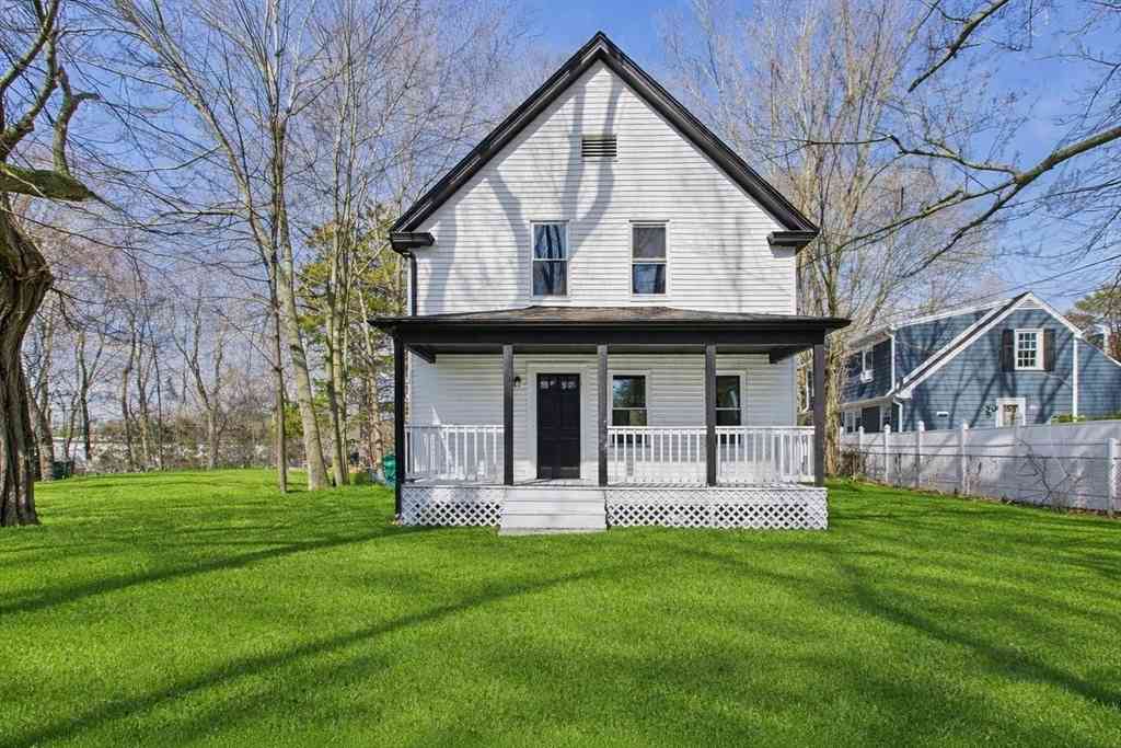 Homes For Sale - 12 Sherman St<br/> Attleboro, MA 02703