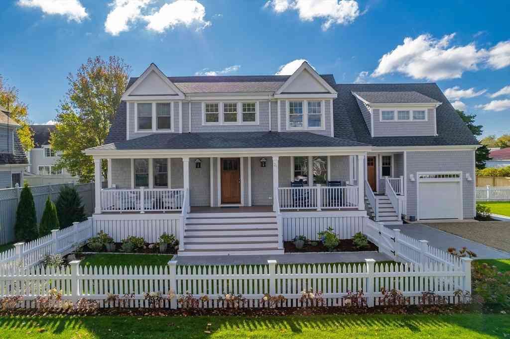 Homes For Sale - 21 Cockachoiset Ln<br/> Barnstable County, Barnstable, MA 02655