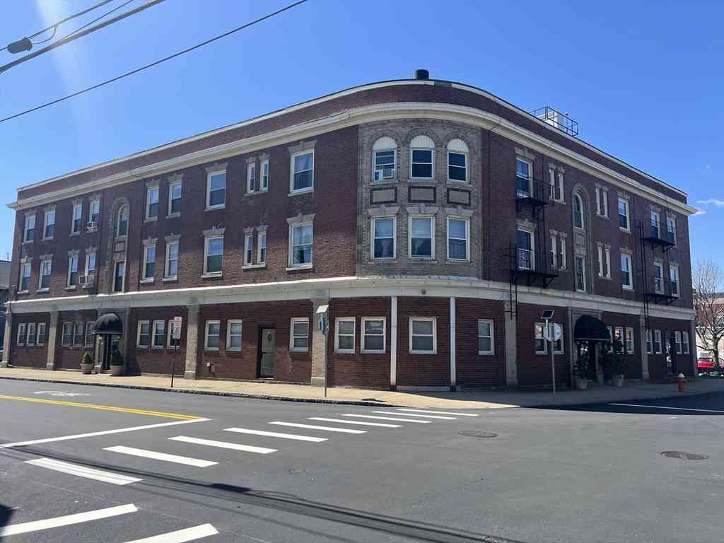 Condo For Rent - 267 Washington Ave. #5<br/> Winthrop, MA 02152