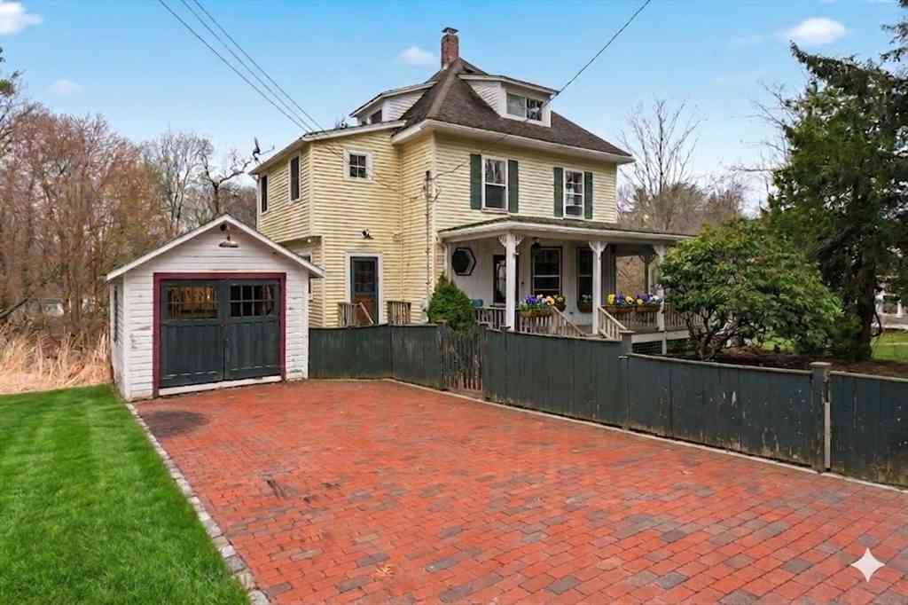 Homes For Sale - 30 Main St<br/> Newbury, MA 01922