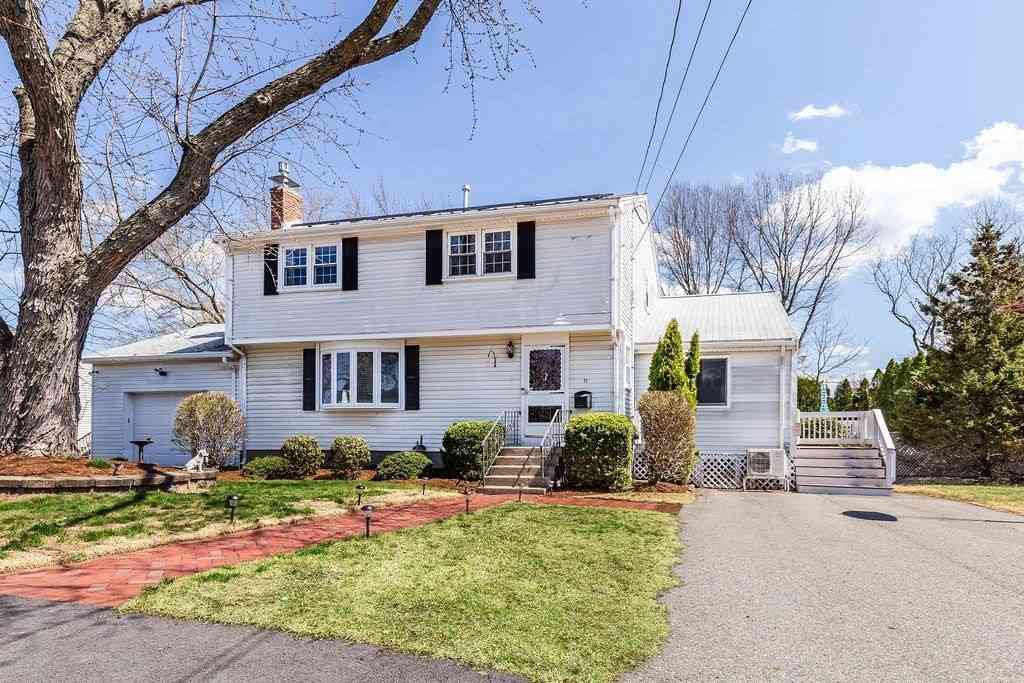 Homes For Sale - 71 Pond Ln<br/> Norfolk County, Randolph, MA 02368