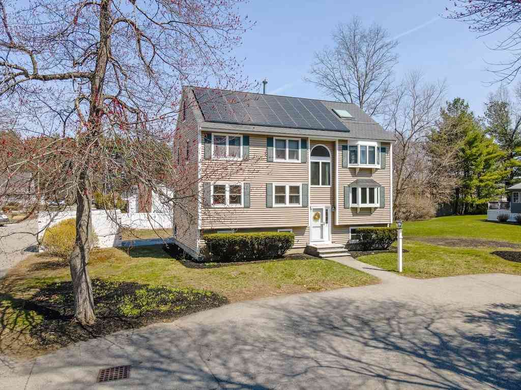 Homes For Sale - 29 Donald Rd<br/> Middlesex County, Billerica, MA 01821