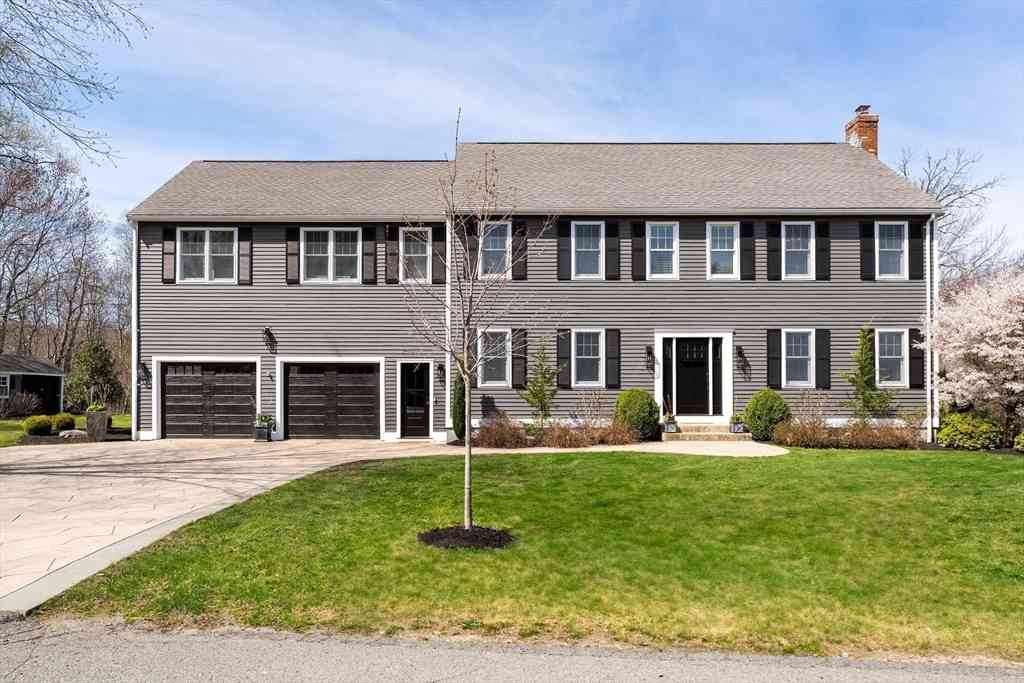 Homes For Sale - 5 Mark Ln<br/> Norfolk County, Milton, MA 02186