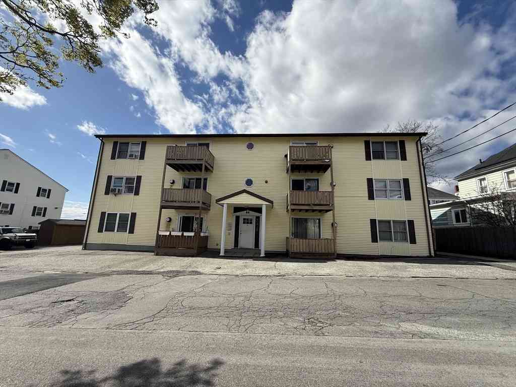 Condo For Sale - 24 Larch St #5<br/> New Bedford, MA 02740
