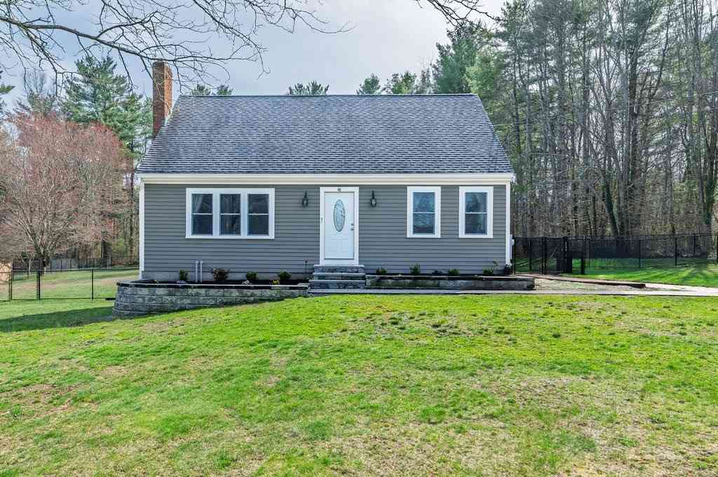 Homes For Sale - 48 Big Rock Ln<br/> Plymouth County, Hanson, MA 02341