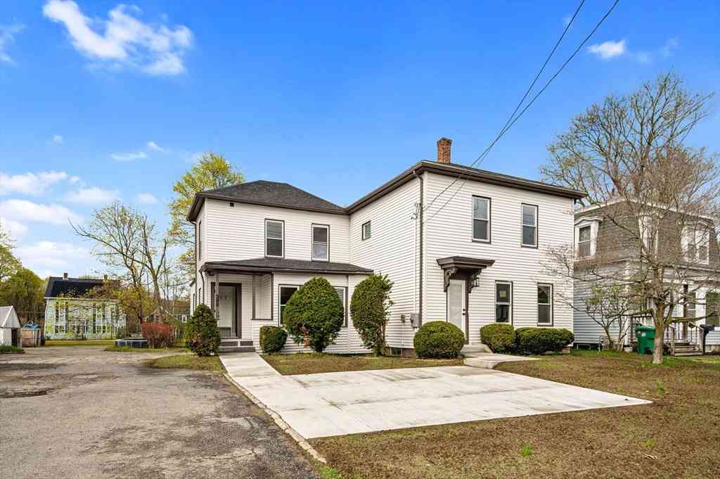 Homes For Sale - 388 Water St<br/> Worcester County, Clinton, MA 01510
