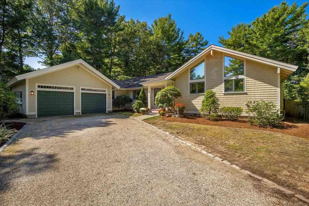 Homes For Sale - 72 Walton Heath Way<br/> Barnstable County, Mashpee, MA 02649