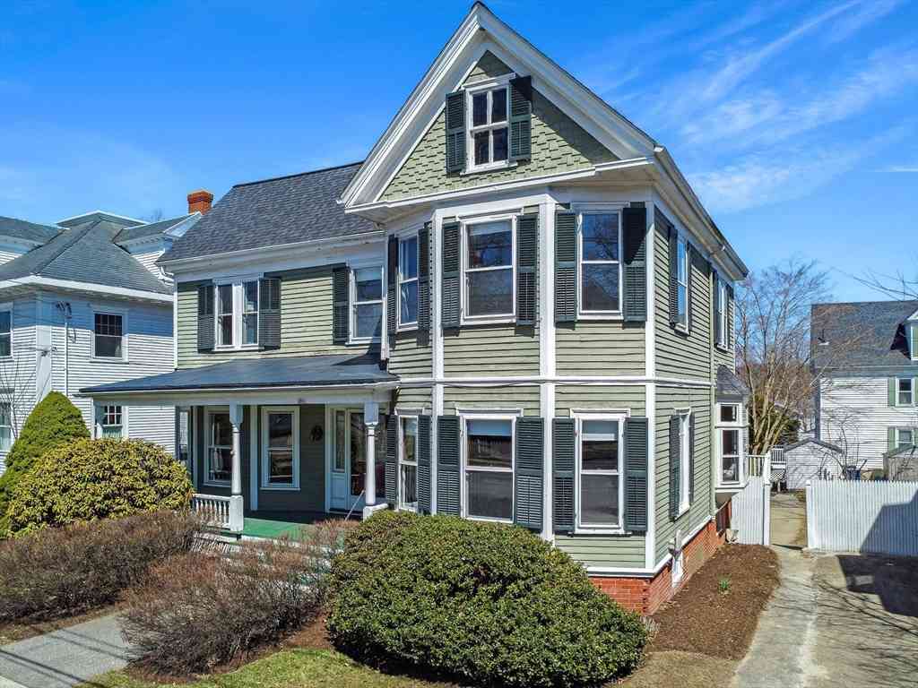 Homes For Sale - 18 Salem Street<br/> Haverhill, MA 01835
