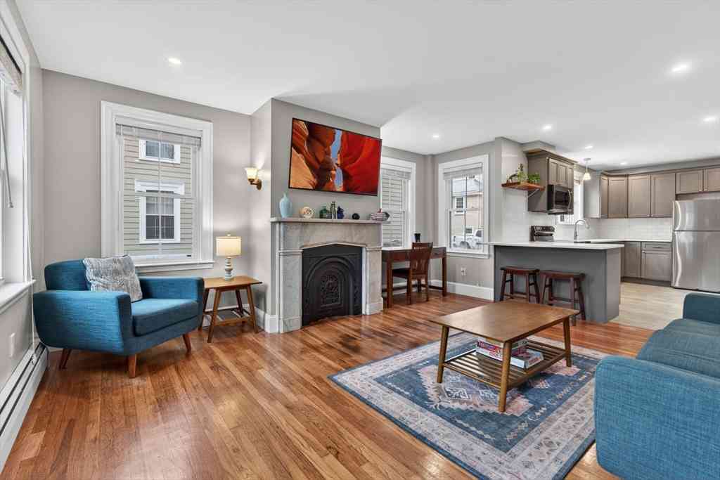 Condo For Sale - 49 Essex St #1L<br/> Salem, MA 01970