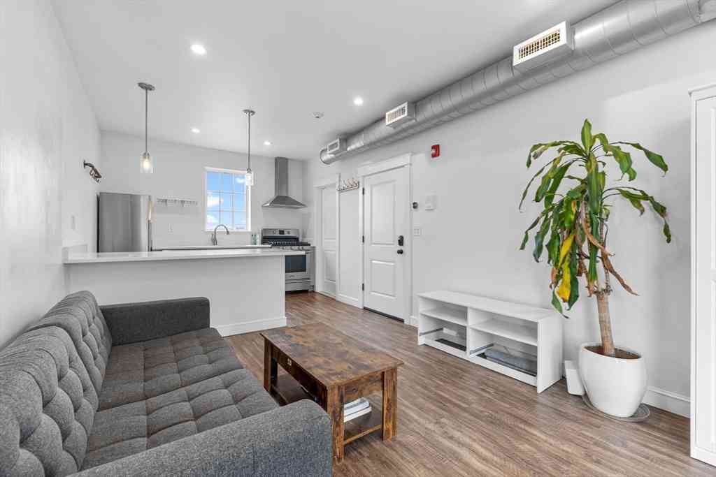 Condo For Rent - 105 Broadway #2<br/> Chelsea, MA 02150
