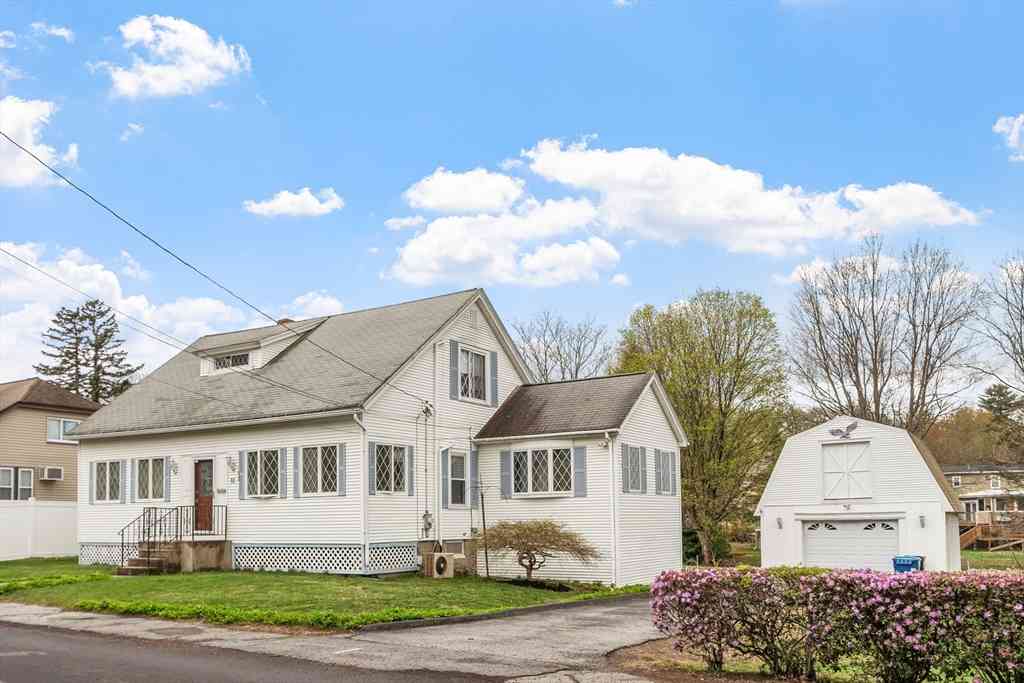 Homes For Sale - 52 Woodland Rd<br/> Worcester County, Auburn, MA 01501