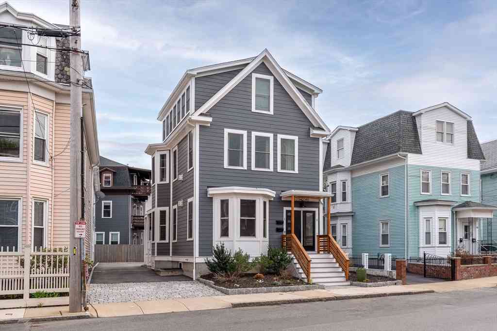 Condo For Sale - 68 Concord Ave #1<br/> Somerville, MA 02143