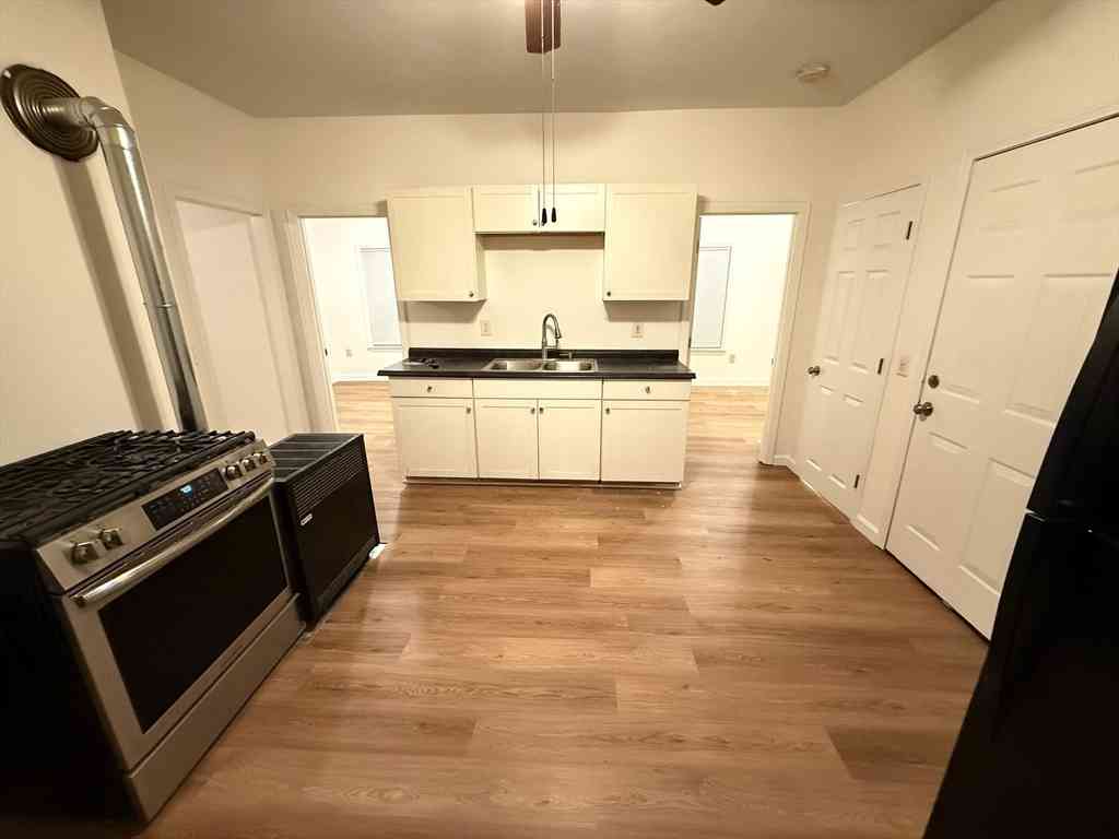 Apartment For Rent - 6 South Ward St., #1<br/> Worcester, MA 01610
