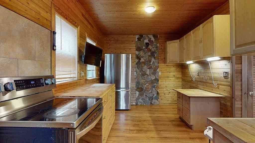 Homes For Sale - 86 Saint Nicholas Ave<br/> Worcester County, Worcester, MA 01606