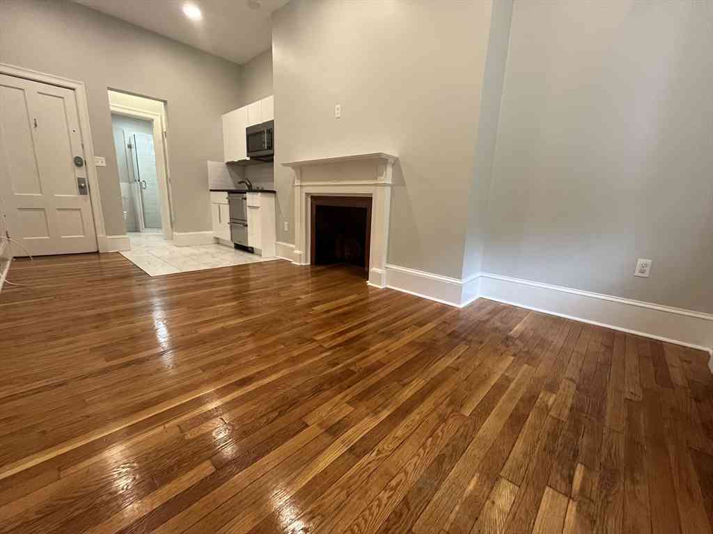 Apartment For Rent - 399 Marlborough #6<br/> Boston, MA 02115