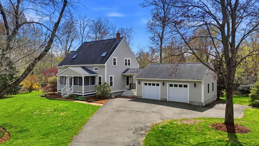 Homes For Sale - 6 Pheasant Lane<br/> Hampshire County, South Hadley, MA 01075