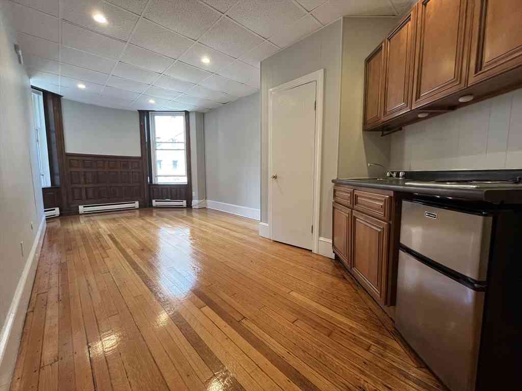 Apartment For Rent - 868 Beacon #2<br/> Boston, MA 02215