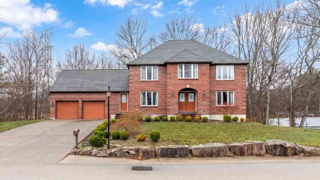 Homes For Sale - 20 Teaberry Ln #1<br/> Braintree, MA 02184