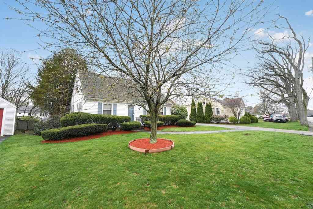 Homes For Sale - 74 Oak Street<br/> Plymouth County, Brockton, MA 02301