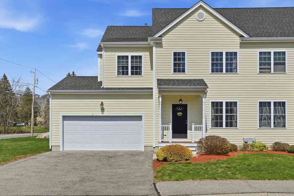 Condo For Sale - 2 Dino Way #52<br/> Worcester County, Milford, MA 01757