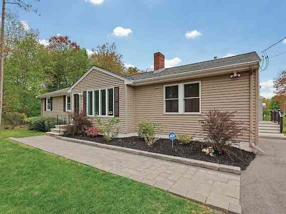 Homes For Sale - 22 Kwedar Ave<br/> Norfolk County, Stoughton, MA 02072